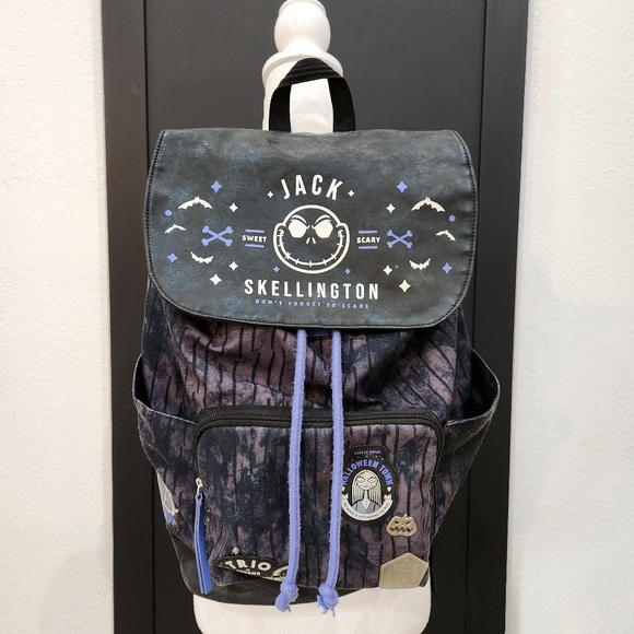The Nightmare Before Christmas Sweet Scary Glow-In-The-Dark Slouch Backpack - Picture 1 of 16